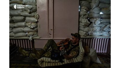 "Обстрілюють безперервно". Фоторепортаж "Обстрілюють безперервно". Фоторепортаж