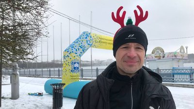 У Тернополі відбувся забіг святих Миколаїв У Тернополі відбувся забіг святих Миколаїв