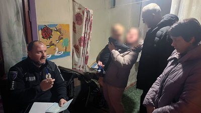 Черкащанка покинула дитину і поїхала в інше місто "виручати знайомого" Черкащанка покинула дитину і поїхала в інше місто "виручати знайомого"