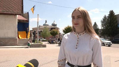 На Тернопільщині до Дня Героїв провели "Відкритий мікрофон" На Тернопільщині до Дня Героїв провели "Відкритий мікрофон"