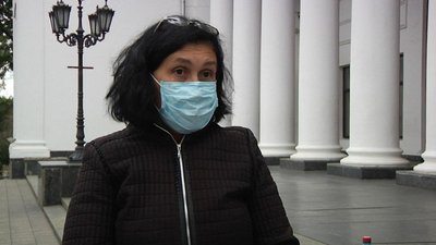 Під стінами Одеської міськради мітингували за збереження стоянки, яку суд визнав незаконною Під стінами Одеської міськради мітингували за збереження стоянки, яку суд визнав незаконною