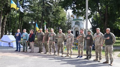 На Сумщині відкрили пам'ятний знак воїнам 93 бригади "Холодний яр" На Сумщині відкрили пам'ятний знак воїнам 93 бригади "Холодний яр"