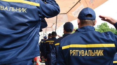 Де ховатися під час тривоги та як звільнитися з-під завалу: поради полтавської рятувальниці