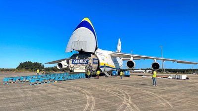 Український літак "Руслан" доправив турецький супутник для компанії Маска SpaceX Український літак "Руслан" доправив турецький супутник для компанії Маска SpaceX