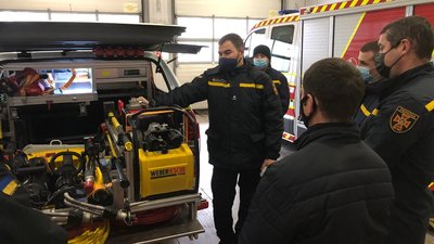 Нові аварійно-рятувальні автомобілі отримали три районні підрозділи рятувальників