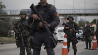 У Бразилії злочинці захопили в заручники ціле місто, щоб пограбувати банк