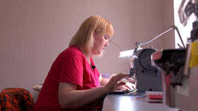 "Війна війною, а діти народжуються". Як на Прикарпатті переселенка відкрила майстерню з пошиття дитячого текстилю "Війна війною, а діти народжуються". Як на Прикарпатті переселенка відкрила майстерню з пошиття дитячого текстилю