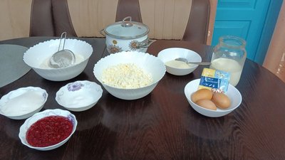 Традиційна страва Шацької громади: волинська господиня поділилася рецептом манників Традиційна страва Шацької громади: волинська господиня поділилася рецептом манників