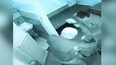На Рівненщині в ізоляторі затриманий намагався вчинити суїцид На Рівненщині в ізоляторі затриманий намагався вчинити суїцид