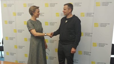 Україна обговорює з Німеччиною отримання гранту на 1 млрд євро
