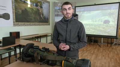 У навчальному центрі 100-ї бригади в Луцьку стартував курс підготовки з володіння зброєю
