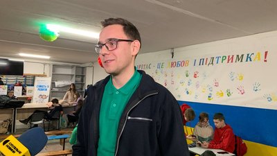 Діти передали бійцям дві тисячі порцій борщу: на Тернопільщині діє проєкт "Розумний город" Діти передали бійцям дві тисячі порцій борщу: на Тернопільщині діє проєкт "Розумний город"