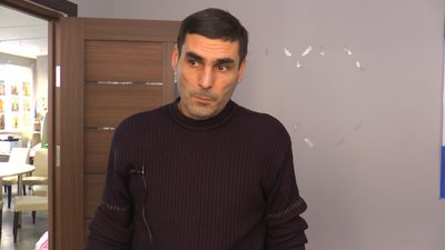 Як волонтери Херсонського хабу в Івано-Франківську готують сухий борщ на фронт Як волонтери Херсонського хабу в Івано-Франківську готують сухий борщ на фронт
