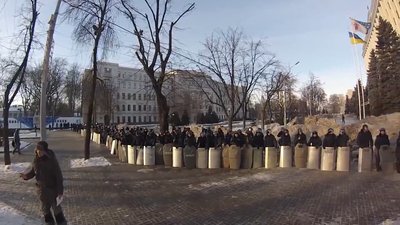 7 років тому під обладміністрацією у Дніпрі розігнали учасників Євромайдану 7 років тому під обладміністрацією у Дніпрі розігнали учасників Євромайдану