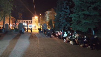 У православних церквах Харкова розпочалося нічне Великоднє богослужіння У православних церквах Харкова розпочалося нічне Великоднє богослужіння