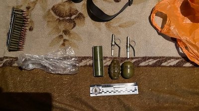 У Кривому Розі затримали підозрюваного у торгівлі зброєю
