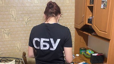 На Житомирщині підприємець переконував своїх клієнтів, що українці самі винні в нападі Росії