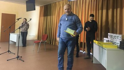 У Сумах волонтерів "Добробату" відзначили подяками та подарунками У Сумах волонтерів "Добробату" відзначили подяками та подарунками