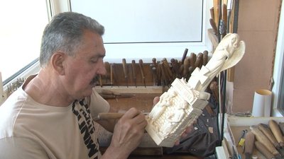 Займається різьбярством 30 років. Микола Старов. СУСПІЛЬНЕ | ЛЮДИ