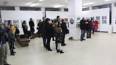 "Продовжуємо власну боротьбу на культурному фронті": виставка "Я малюю мир" Херсонської Художньої школи подорожує світом "Продовжуємо власну боротьбу на культурному фронті": виставка "Я малюю мир" Херсонської Художньої школи подорожує світом