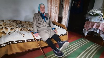 Ганна Дорофєєва робить гімнастику Ганна Дорофєєва робить гімнастику