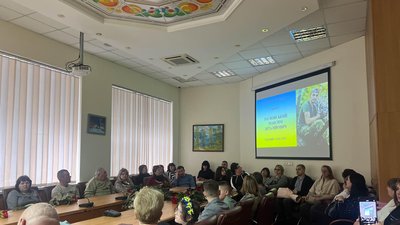 У Житомирі рідним загиблих за Україну воїнів передали державні нагороди У Житомирі рідним загиблих за Україну воїнів передали державні нагороди