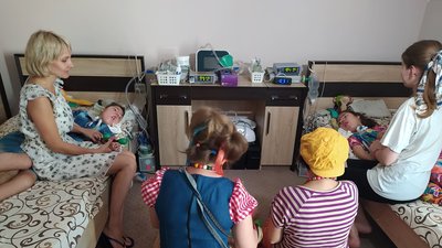 Наталія Радиш із дітьми Софією та Лук'яном Наталія Радиш із дітьми Софією та Лук'яном