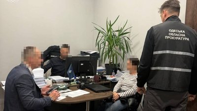 екссуддю та спільникам повідомили про підозру у квартирних шахрайствах