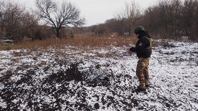 Армія РФ гатила по Донеччині з "Градів", артилерії, авіації та била ракетами Армія РФ гатила по Донеччині з "Градів", артилерії, авіації та била ракетами