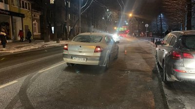 У Франківську під колеса автівки потрапив чоловік У Франківську під колеса автівки потрапив чоловік