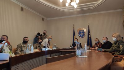 Матір загиблого артилериста з Тернопільщини привітали з Днем ракетних військ і артилерії