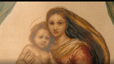 Вчителька математики з Херсонщини звичайний одяг переворює в ексклюзивне вбрання Вчителька математики з Херсонщини звичайний одяг переворює в ексклюзивне вбрання