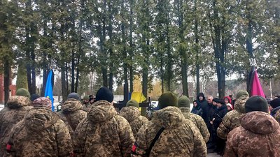 У Сумах попрощалися із загиблим на Донеччині Антоном Вдовіним У Сумах попрощалися із загиблим на Донеччині Антоном Вдовіним