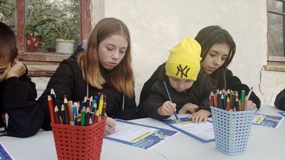 Діти Хмельниччини почали писати листи до Святого Миколая: про що просять Діти Хмельниччини почали писати листи до Святого Миколая: про що просять