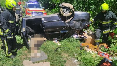 На Рівненщині авто впало із мосту, водій загинув