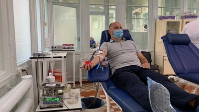 На Хмельниччині атомники здали кров для лікування захисників України