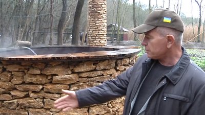 Жителі Шилової Балки на Херсонщині облаштували купель біля джерела: готуються до туристичного сезону Жителі Шилової Балки на Херсонщині облаштували купель біля джерела: готуються до туристичного сезону