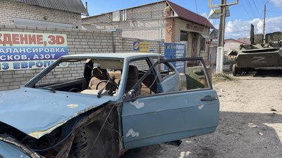 "Живемо, а що робить?": фоторепортаж з деокупованого Куп'янська-Вузлового на Харківщині "Живемо, а що робить?": фоторепортаж з деокупованого Куп'янська-Вузлового на Харківщині