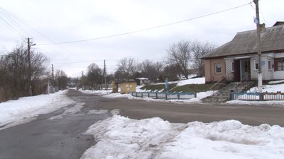 Без аптеки і автобуса: як живуть люди у селі на Черкащині