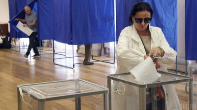 Українських політв'язнів змушують голосувати за поправки до Конституції РФ — Денісова
