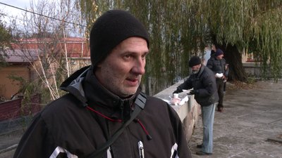 У Рівному сім'я волонтерів годує людей у скруті У Рівному сім'я волонтерів годує людей у скруті
