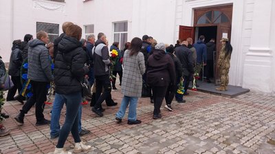 У Сумах поховали захисників Андрія Пальчуна та Олексія Рябеннка У Сумах поховали захисників Андрія Пальчуна та Олексія Рябеннка