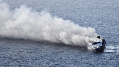 Індонезія, острів Мадура, пожежа, пором