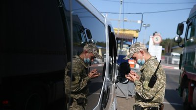 На кордоні з Білоруссю утворилися черги через закриті "Нові Яриловичі"