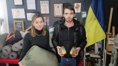 "Долучається багато людей": волонтери із Решетилівки на Полтавщині збирають допомогу військовим "Долучається багато людей": волонтери із Решетилівки на Полтавщині збирають допомогу військовим