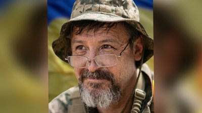 У Чернівцях прощаються з полеглим військовим Березаном
