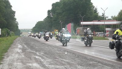 50 байкерів приїхали до Тернополя