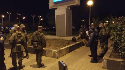 В центрі Запоріжжя чоловік стріляв у молоду жінку