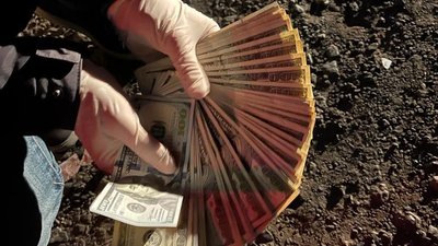 4 тисячі доларів: на хабарі затримали начальника одного з відділів поліції Одещини