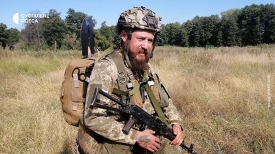 "Наша бригада визволяла Ізюм": інтерв'ю з пораненим десантником з Одещини "Наша бригада визволяла Ізюм": інтерв'ю з пораненим десантником з Одещини